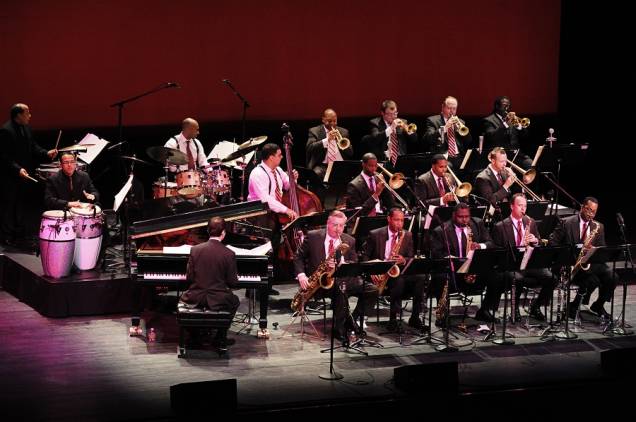 A formação Jazz at Lincoln Center Orchestra, que toca com Wynton Marsalis A formação Jazz at Lincoln Center Orchestra, que toca com Wynton Marsalis