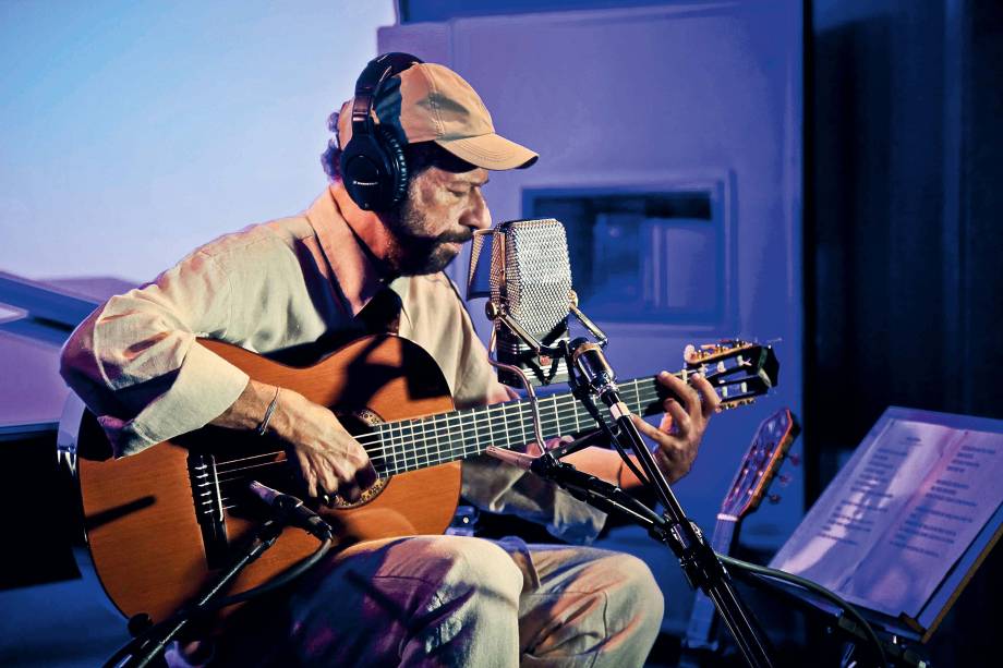 João Bosco em apresentação "João Bosco - 40 Anos Depois", no Sesc Palladium.