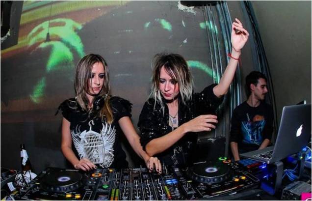 Keila e Kenia Boaventura: no toca-discos da balada Keila e Kenia Boaventura: no toca-discos da balada
