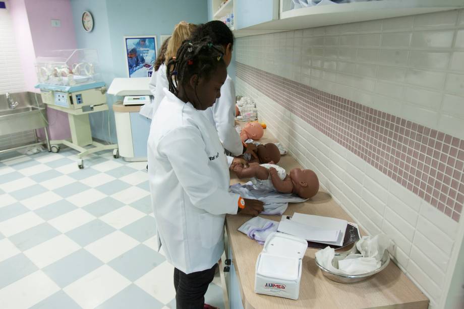 E fazem até a troca de fraldas E fazem até a troca de fraldas