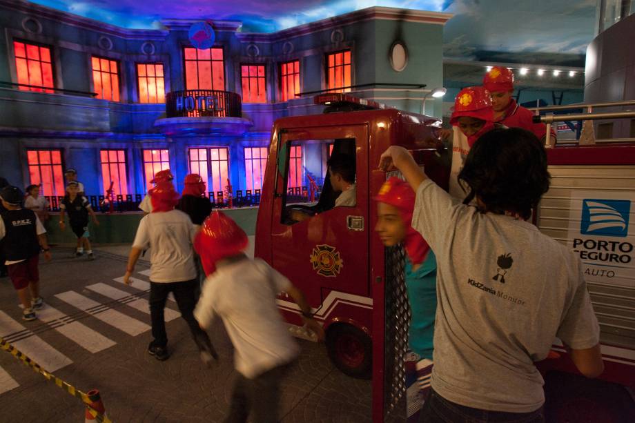 A simualção de incêndio ocorre a cada meia hora A simualção de incêndio ocorre a cada meia hora