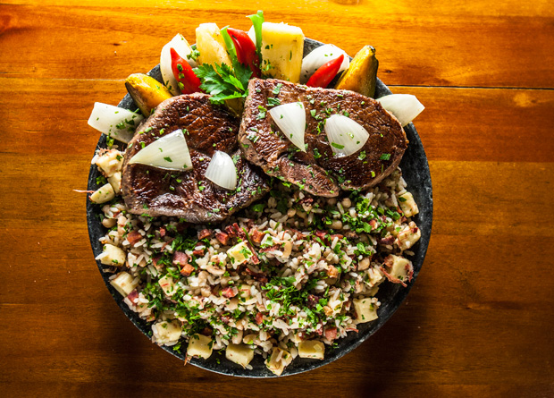 Só nos fins de semana: baião de dois com carne de sol Só nos fins de semana: baião de dois com carne de sol