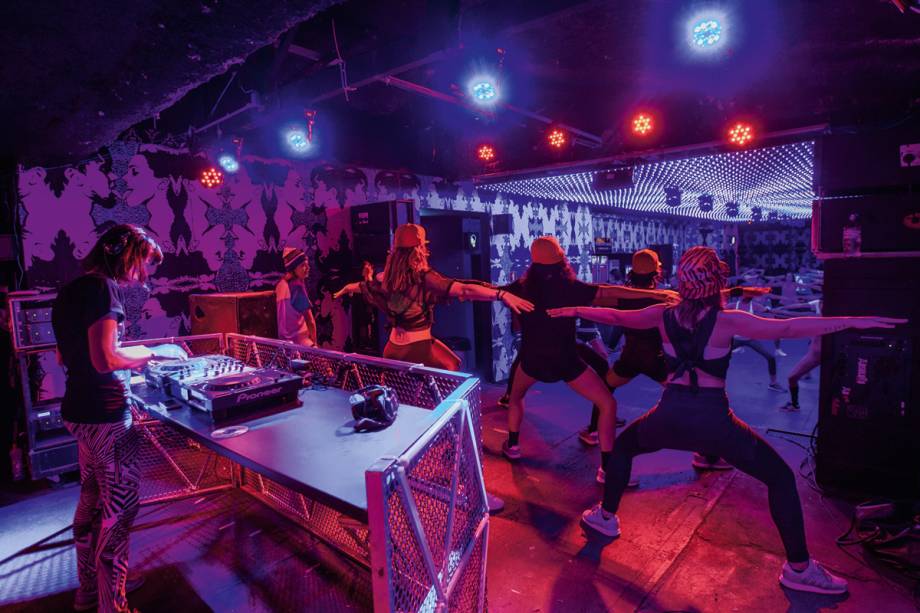 Club Workout: curso do estilo de dança inspirou balada Club Workout: curso do estilo de dança inspirou balada