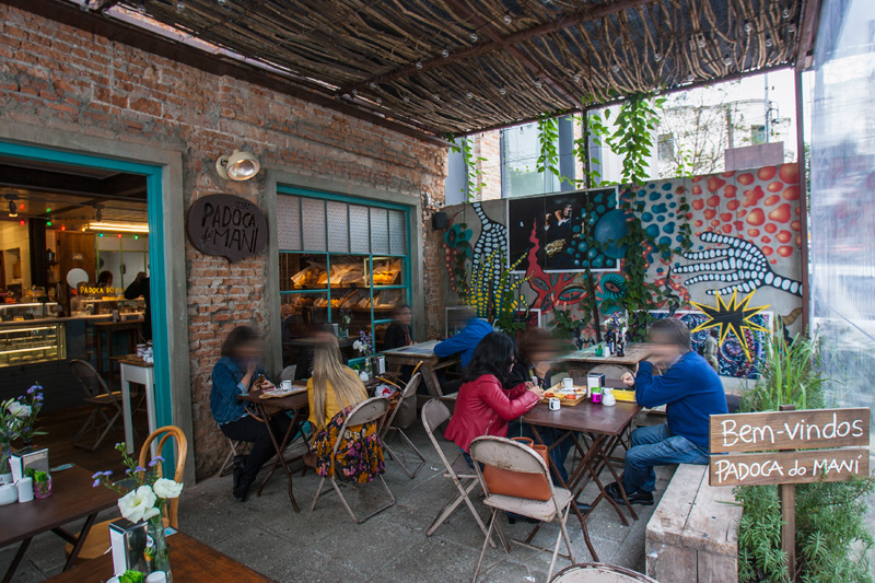 A casa pertence aos mesmos sócios do vizinho restaurante Maní