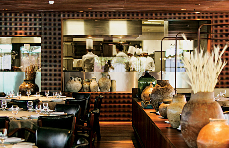 Trattoria: salão idealizado pelo arquiteto Isay Weinfeld Trattoria: salão idealizado pelo arquiteto Isay Weinfeld