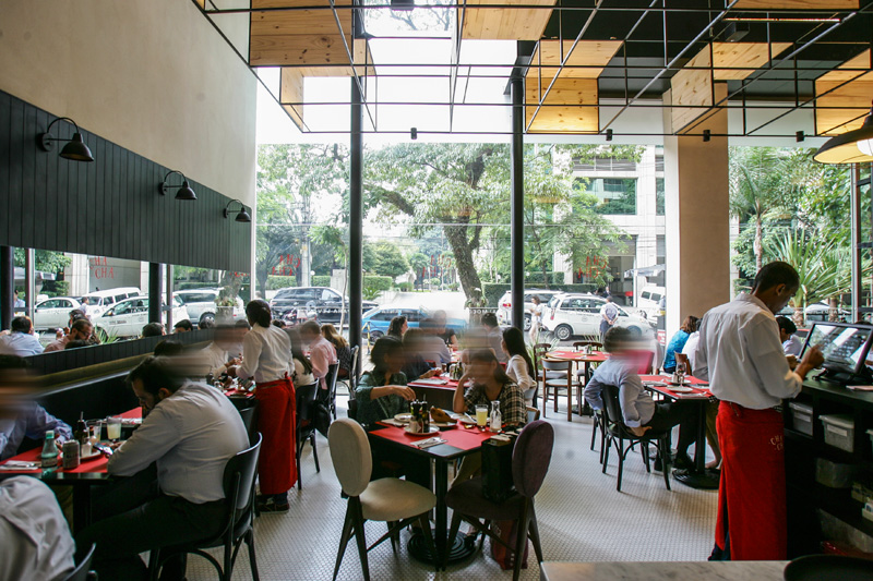 Junto com o sócio Felipe Sigrist, Charlô abriu mais este restaurante