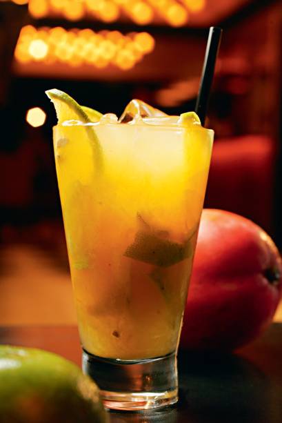 Caipirosca de manga e laranja Caipirosca de manga e laranja