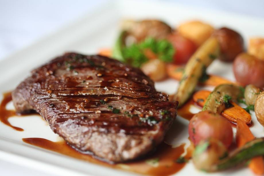 Sottovento: filé de fraldinha com queijo coalho e legumes (R$ 72,00) está entre as novidades do cardápio Sottovento: filé de fraldinha com queijo coalho e legumes (R$ 72,00) está entre as novidades do cardápio