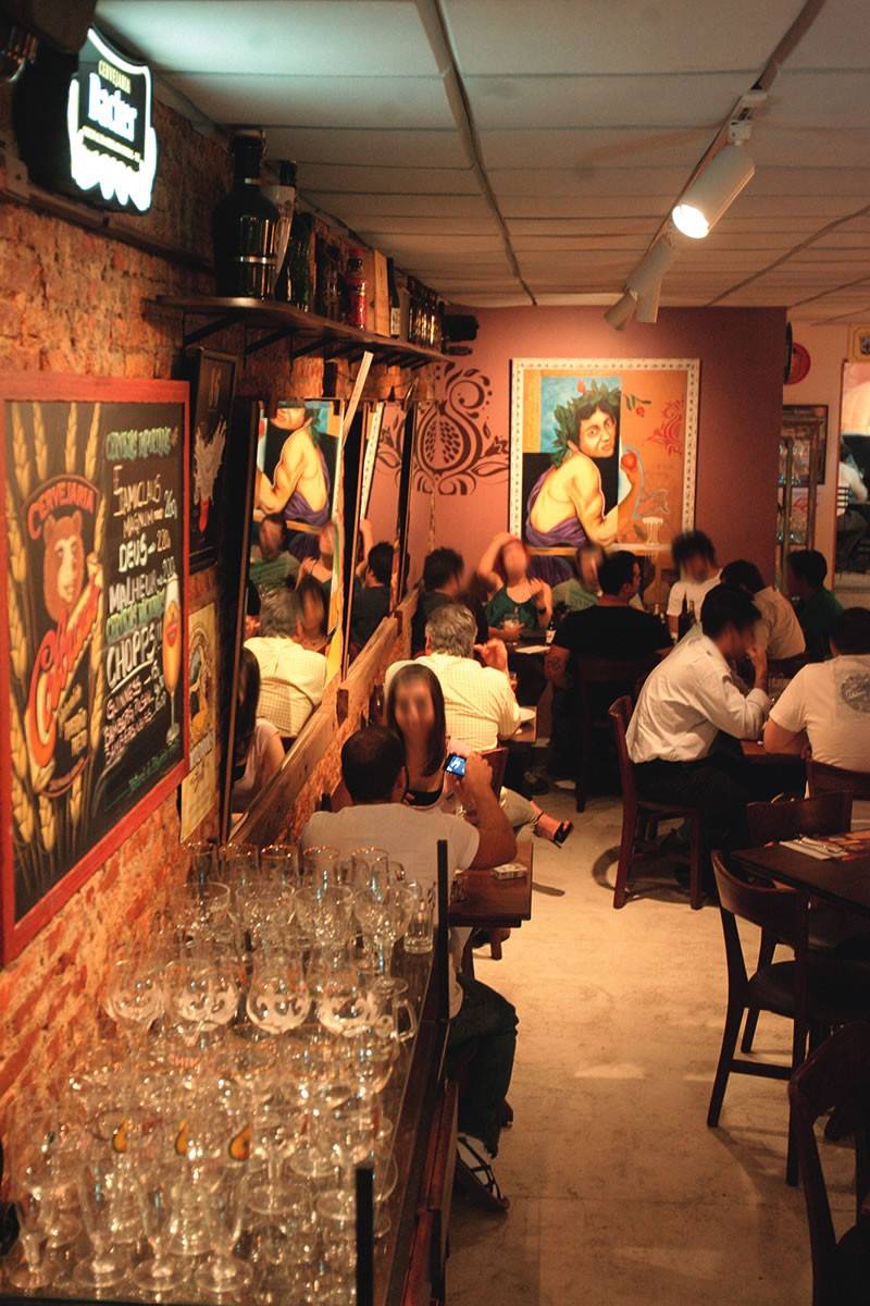 Ambiente do Melograno: a casa montou um novo cardápio de cervejas, com a colaboração da sommelière Cilene Saorin Ambiente do Melograno: a casa montou um novo cardápio de cervejas, com a colaboração da sommelière Cilene Saorin