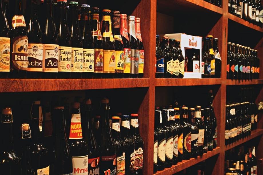 A lojinha da entrada A lojinha da entrada