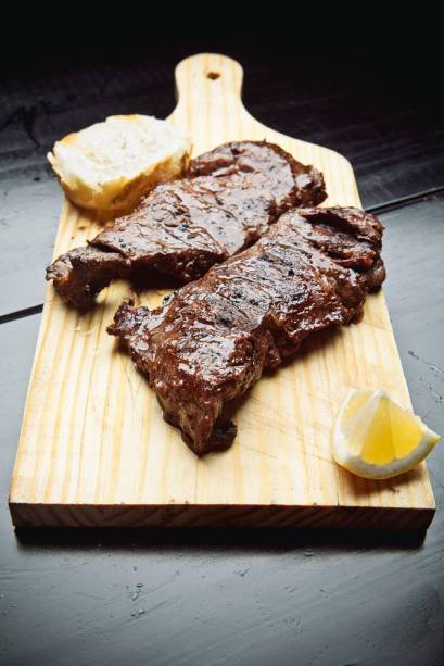 Corte do dianteiro bovino shoulder de gostinho cítrico Corte do dianteiro bovino shoulder de gostinho cítrico