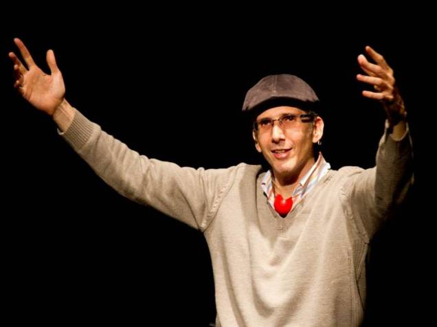 O ator Nando Bolognesi, de 46 anos: histórias sobre a convivência com a esclerose O ator Nando Bolognesi, de 46 anos: histórias sobre a convivência com a esclerose