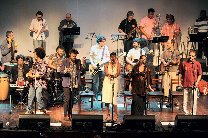 O conjunto carioca: apresentação com clima animado