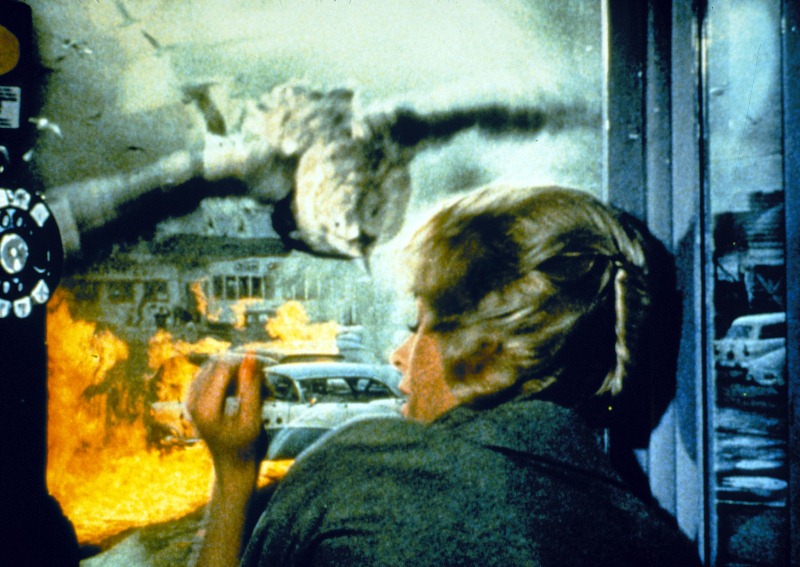 Os Pássaros: dirigido por Alfred Hitchcock Os Pássaros: dirigido por Alfred Hitchcock