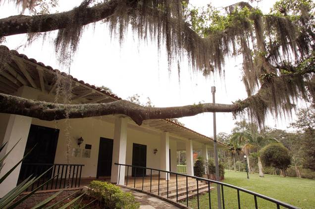 Por fim, o passeio ainda é histórico: trata-se de um terreno da antiga fazenda de arquitetura colonial do empresário Oscar Americano de Caldas Filho Por fim, o passeio ainda é histórico: trata-se de um terreno da antiga fazenda de arquitetura colonial do empresário Oscar Americano de Caldas Filho