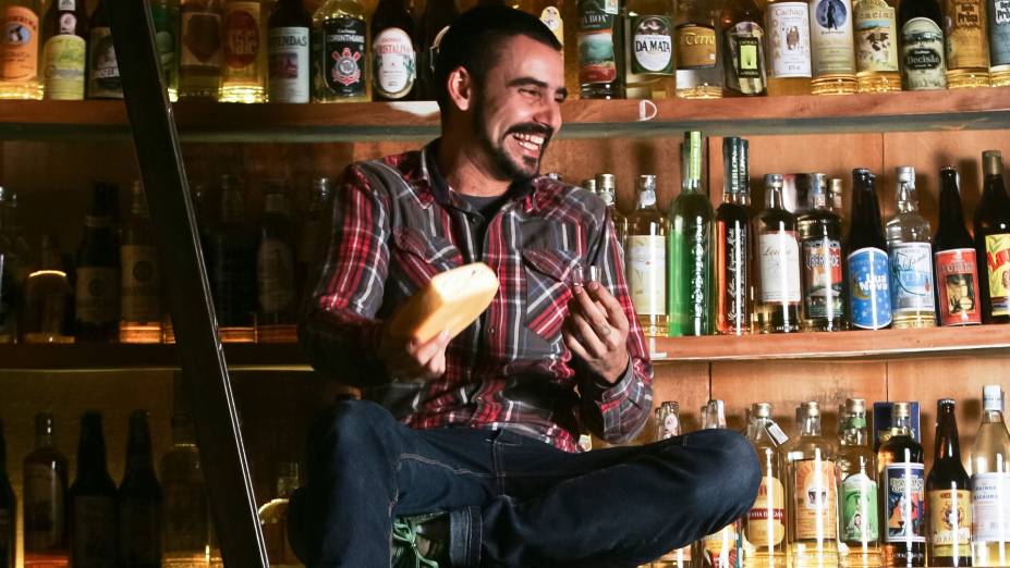 Paulo Leite, do Empório Sagarana: oásis para fãs de cachaça Paulo Leite, do Empório Sagarana: oásis para fãs de cachaça