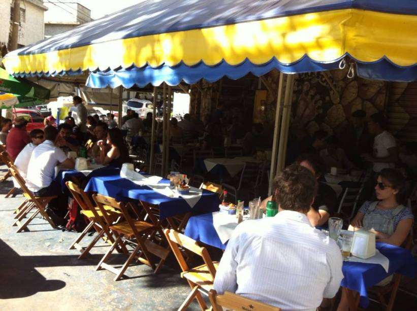 Pé pra Fora: barzinho tem mais de 40 anos de história Pé pra Fora: barzinho tem mais de 40 anos de história