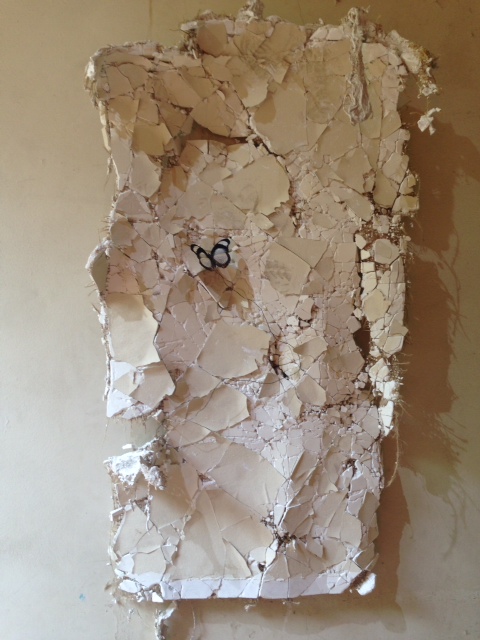 O público não pode ser aproximar das escultras e instalações O público não pode ser aproximar das escultras e instalações