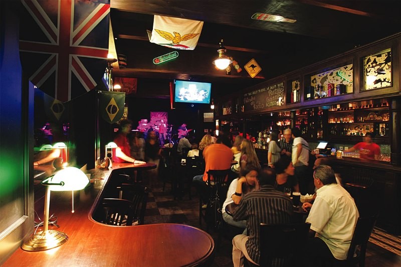 Ambiente do pub Rhino Ambiente do pub Rhino
