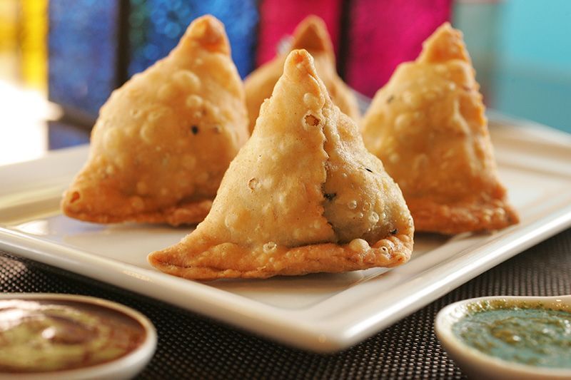 Porção de samosa vegetariana