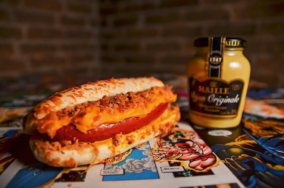 Hot-dog (R$ 15,00) da Stunt Burger: um dos participantes