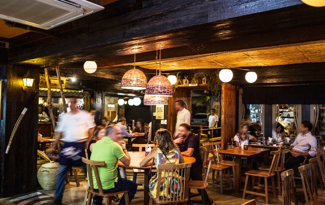 O salão de decoração tradicional O salão de decoração tradicional