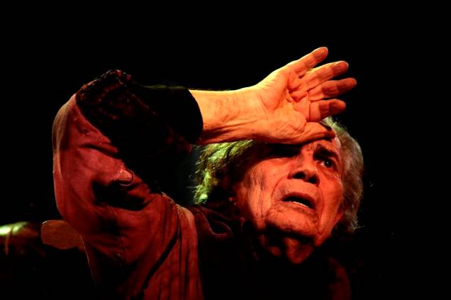 Após duas décadas longe dos palcos, Tarcísio Meira estreia o drama de Ronald Harwood Após duas décadas longe dos palcos, Tarcísio Meira estreia o drama de Ronald Harwood