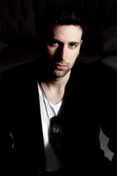 O cantor e compositor Thiago D’Soul