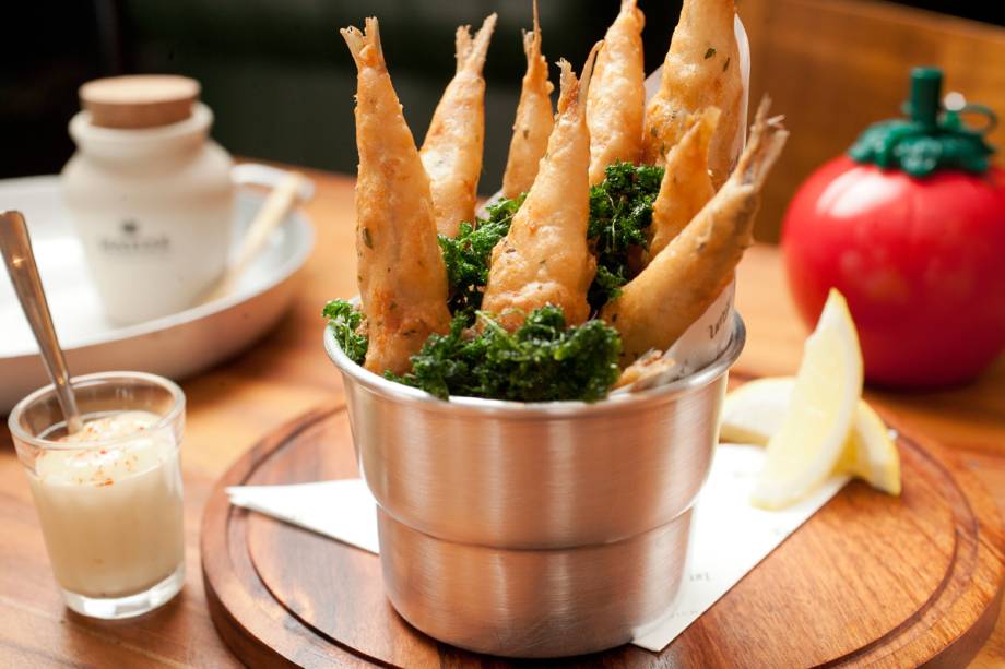 Opção de entrada: manjubinha empanada na cerveja Opção de entrada: manjubinha empanada na cerveja