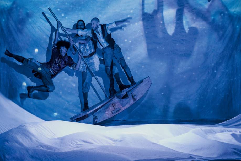 Ricardo Rodrigues, André Schulle e Bruno Rudolf: adaptação do clássico de Júlio Verne Ricardo Rodrigues, André Schulle e Bruno Rudolf: adaptação do clássico de Júlio Verne