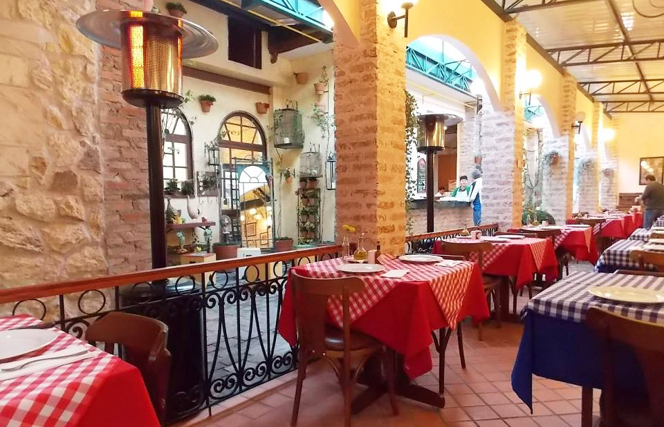 villa-famiglia-lucco.jpeg