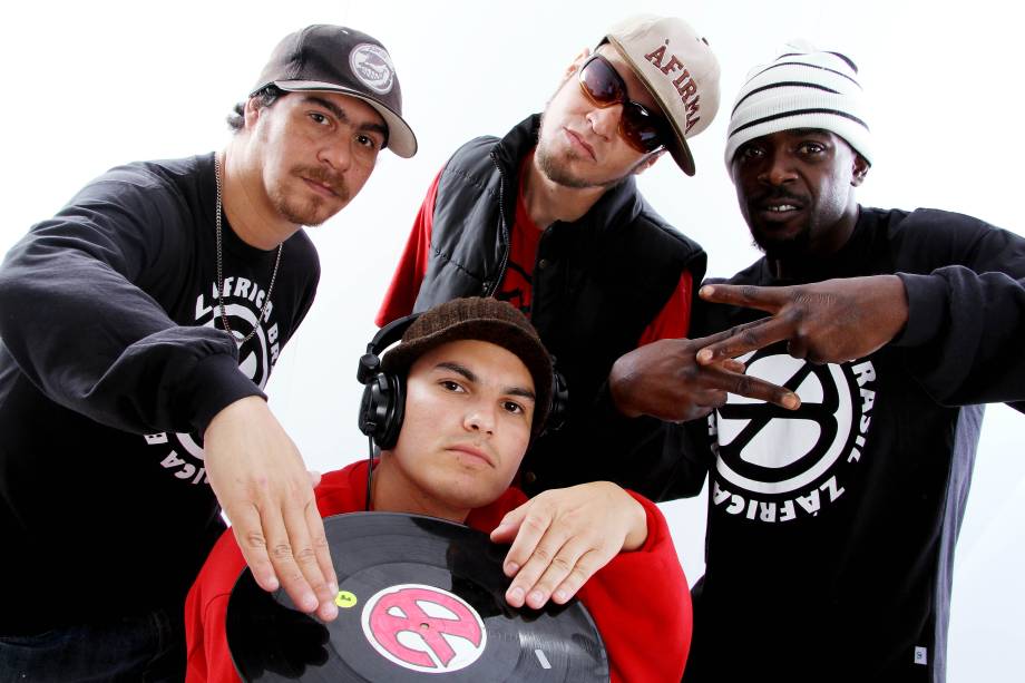 O grupo de rap ZÁfrica Brasil