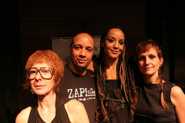 	Claudia Schapira, Eugênio Lima, Roberta Estrela DAlva e Luaa Gabanini: organizadores do Zap!