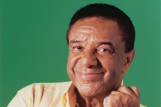 Agnaldo Timóteo é intubado após internação com Covid-19