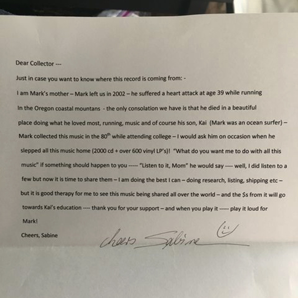 Rapaz compra disco de vinil pela internet e recebe uma emocionante surpresa com encomenda