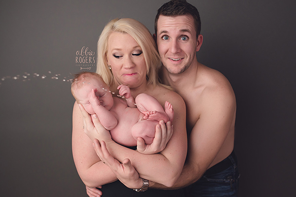 Um detalhe estragou o primeiro ensaio fotográfico deste recém-nascido