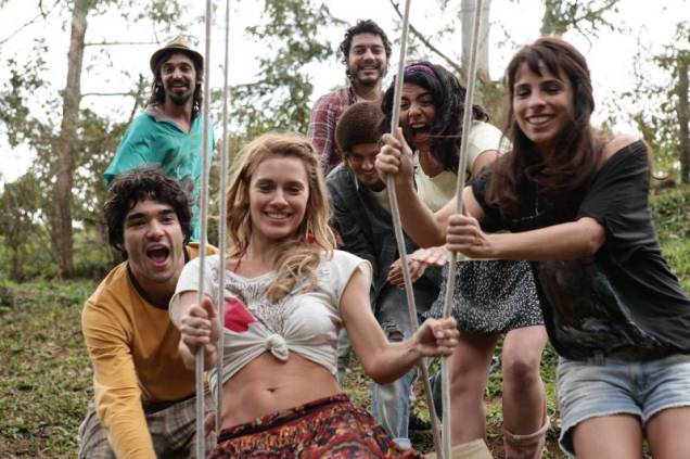 Entre Nós: amigos se encontram na casa de campo Entre Nós: amigos se encontram na casa de campo