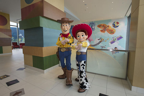 Novo hotel da Disney inspirado na animação “Toy Story” é perfeito para crianças dos anos 1990