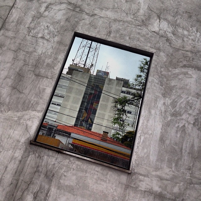 Fotos vencedoras da missão “Espelhos: os reflexos da metrópole”