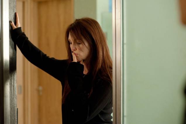 Pelos Olhos de Maisie: a atriz Julianne Moore interpreta uma estrela do rock na trama Pelos Olhos de Maisie: a atriz Julianne Moore interpreta uma estrela do rock na trama