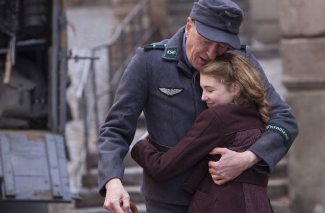 A Menina que Roubava Livros: o longa se passa durante a Segunda Guerra Mundial A Menina que Roubava Livros: o longa se passa durante a Segunda Guerra Mundial