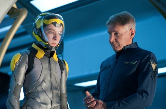 Enders Game - O Jogo do Exterminador: Asa Butterfeld e Harrison Ford, treinamento militar Enders Game - O Jogo do Exterminador: Asa Butterfeld e Harrison Ford, treinamento militar