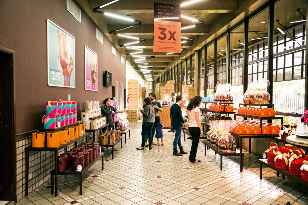 Selecionamos lojas de fábrica outlets com descontos em comidinhas