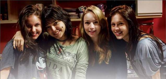 Confissões de Adolescente - Filme: as atrizes Clara Tiezzi, Isabella Camero, Malu Rodrigues e Sophia Abrahão Confissões de Adolescente - Filme: as atrizes Clara Tiezzi, Isabella Camero, Malu Rodrigues e Sophia Abrahão