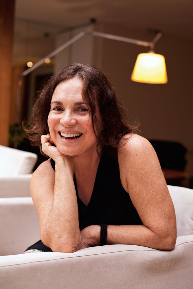 Regina Duarte exclui de vez montagem com artistas famosos