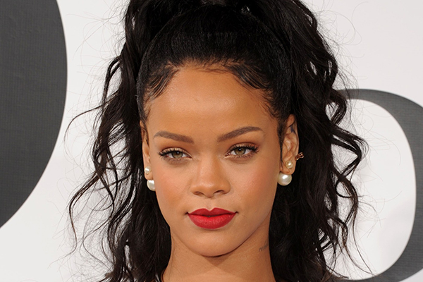 7775590106_rihanna