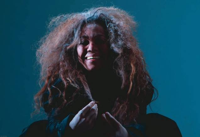 A atriz Ester Laccava no monólogo dramático A Árvore Seca A atriz Ester Laccava no monólogo dramático A Árvore Seca