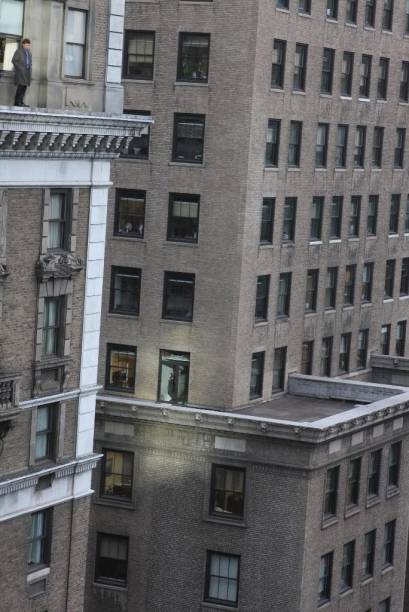 À Beira do Abismo: a decisão pode ser um jogo de cena para acobertar algo À Beira do Abismo: a decisão pode ser um jogo de cena para acobertar algo