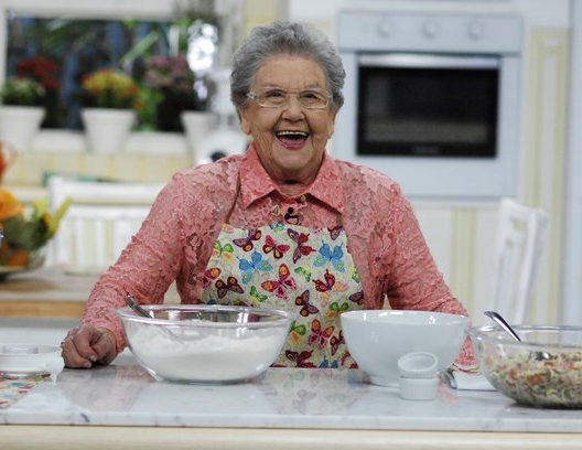 Palmirinha chora ao encontrar Cake Boss e derrete corações na internet