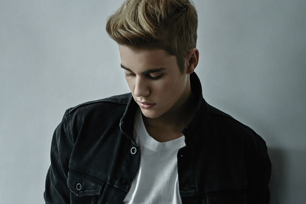 Justin Bieber faz homenagem emocionante para amigo que morreu nos atentados em Paris